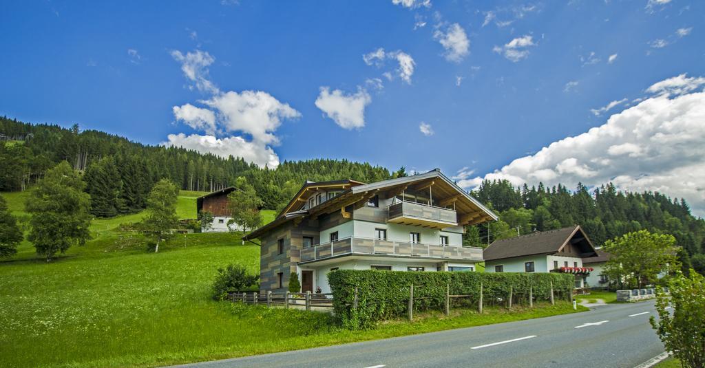 Haus Gsenger Lägenhet Eben Im Pongau Exteriör bild